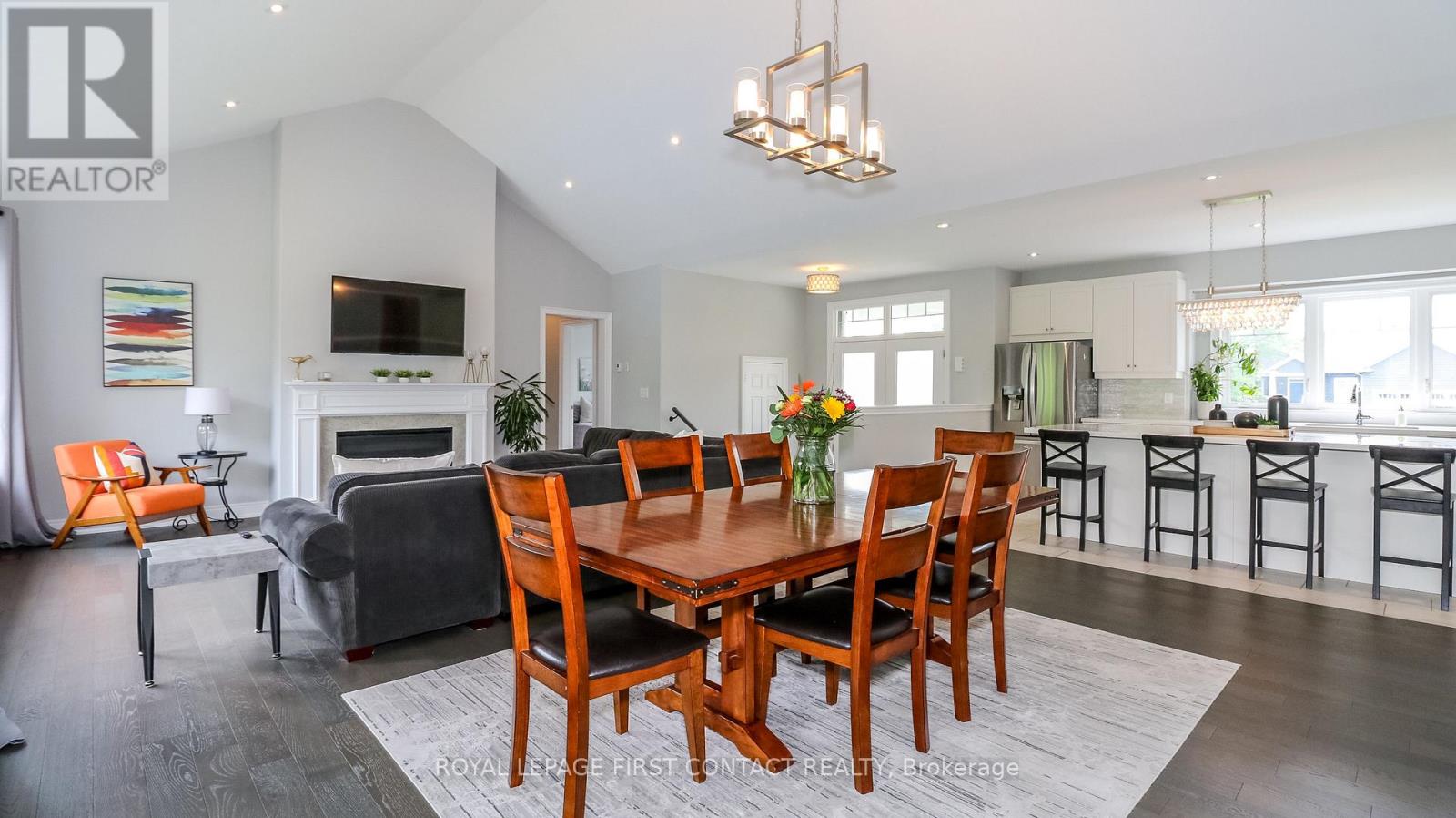 2066 Elana Drive, Severn (Marchmont), Ontario  L3V 0C2 - Photo 14 - S12671826