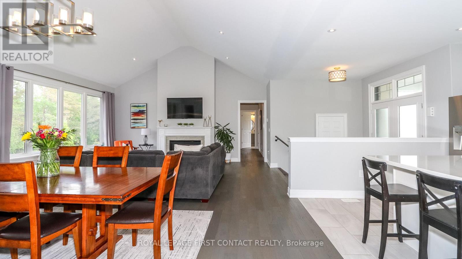 2066 Elana Drive, Severn (Marchmont), Ontario  L3V 0C2 - Photo 17 - S12671826