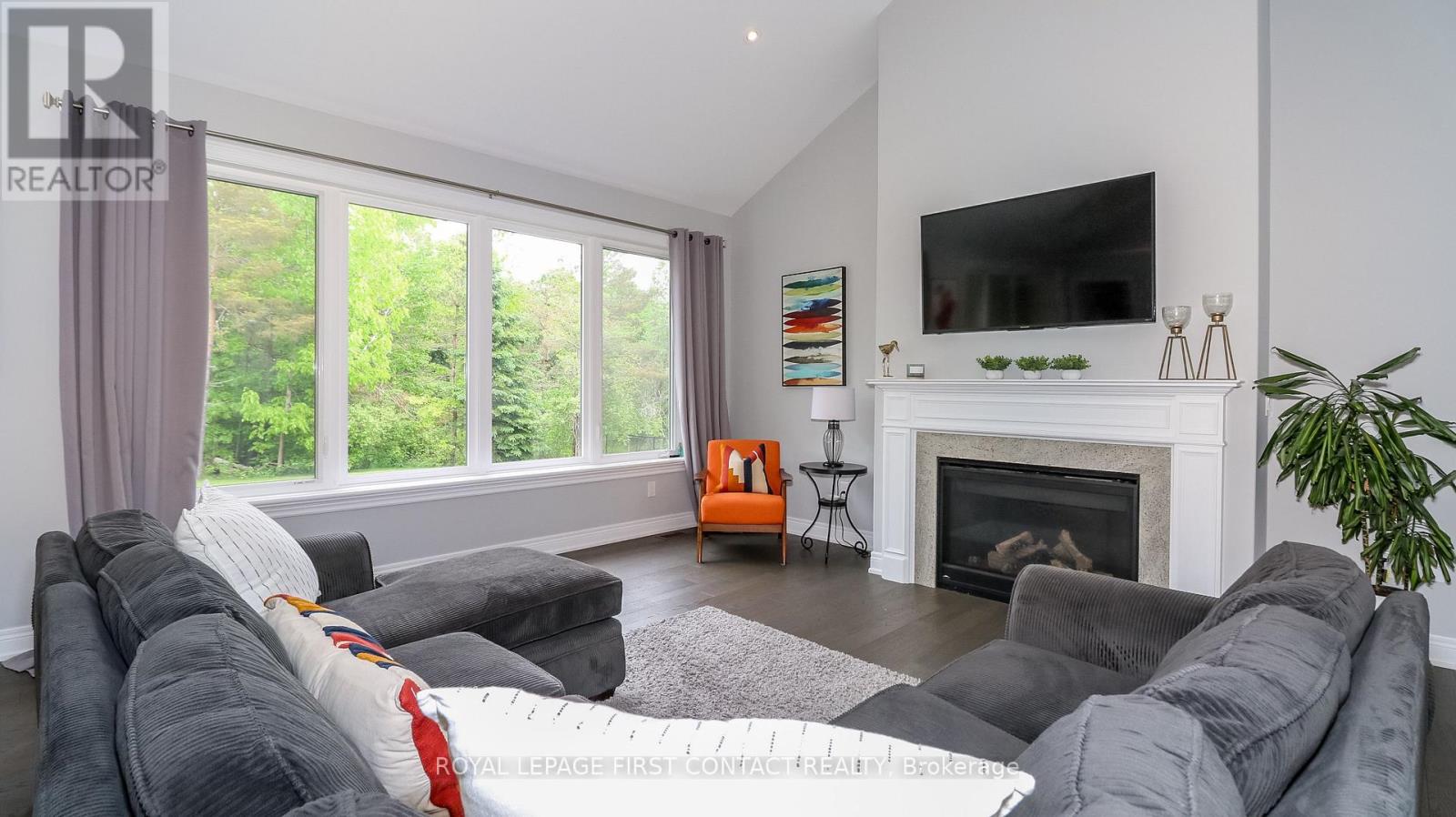 2066 Elana Drive, Severn (Marchmont), Ontario  L3V 0C2 - Photo 18 - S12671826