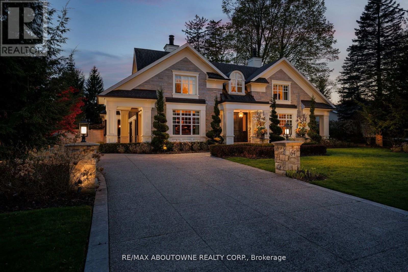 64 Brentwood Road, Oakville, Ontario  L6J 4B6 - Photo 42 - W12407363