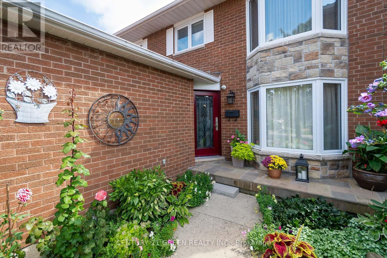 418 Chieftan Circle, Mississauga, Ontario  L4Z 3A7 - Photo 6 - W12663854