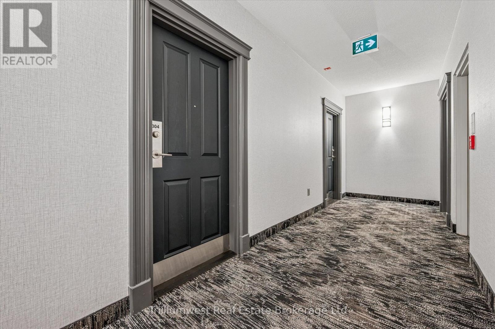 304 - 60 Wyndham Street S, Guelph, Ontario  N1E 7H7 - Photo 11 - X12432048