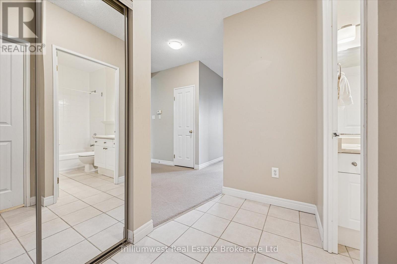 304 - 60 Wyndham Street S, Guelph, Ontario  N1E 7H7 - Photo 13 - X12432048