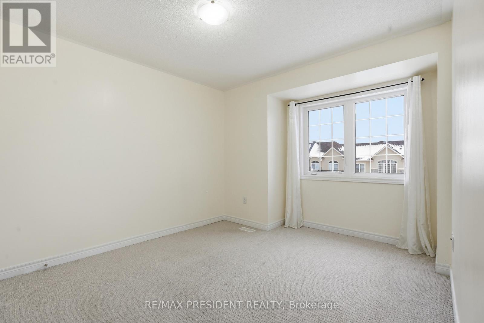 12 Beasley Grove, Hamilton, Ontario  L9G 3K9 - Photo 22 - X12671220