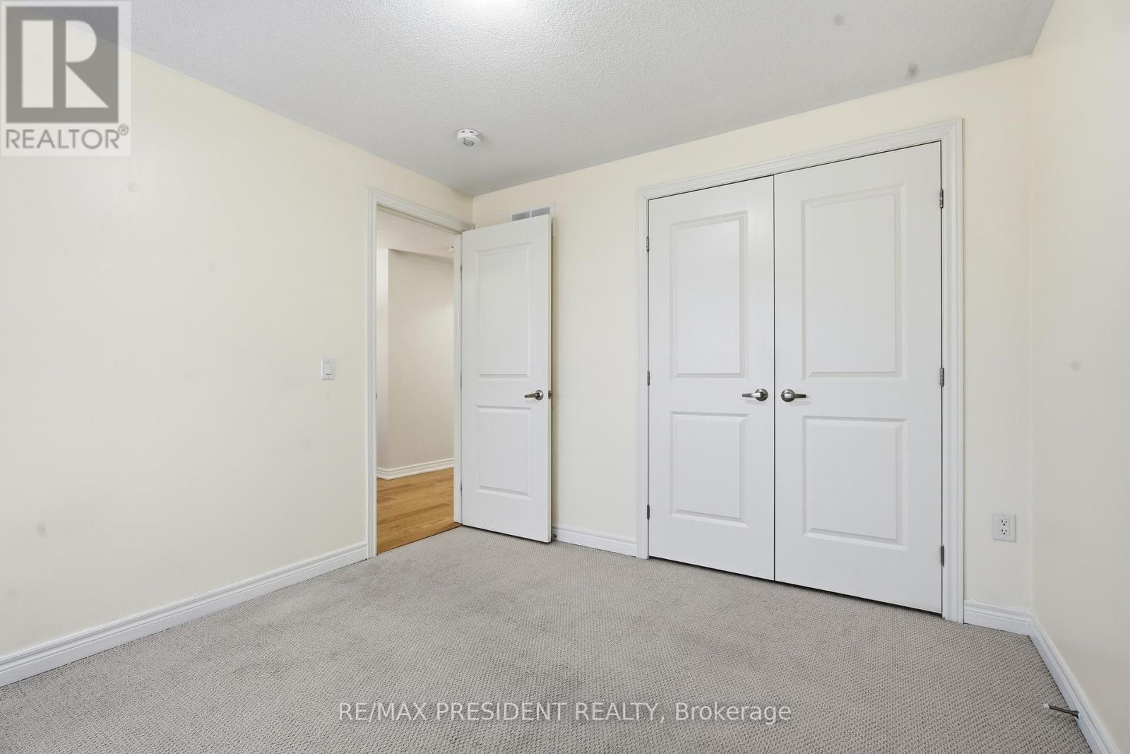 12 Beasley Grove, Hamilton, Ontario  L9G 3K9 - Photo 26 - X12671220