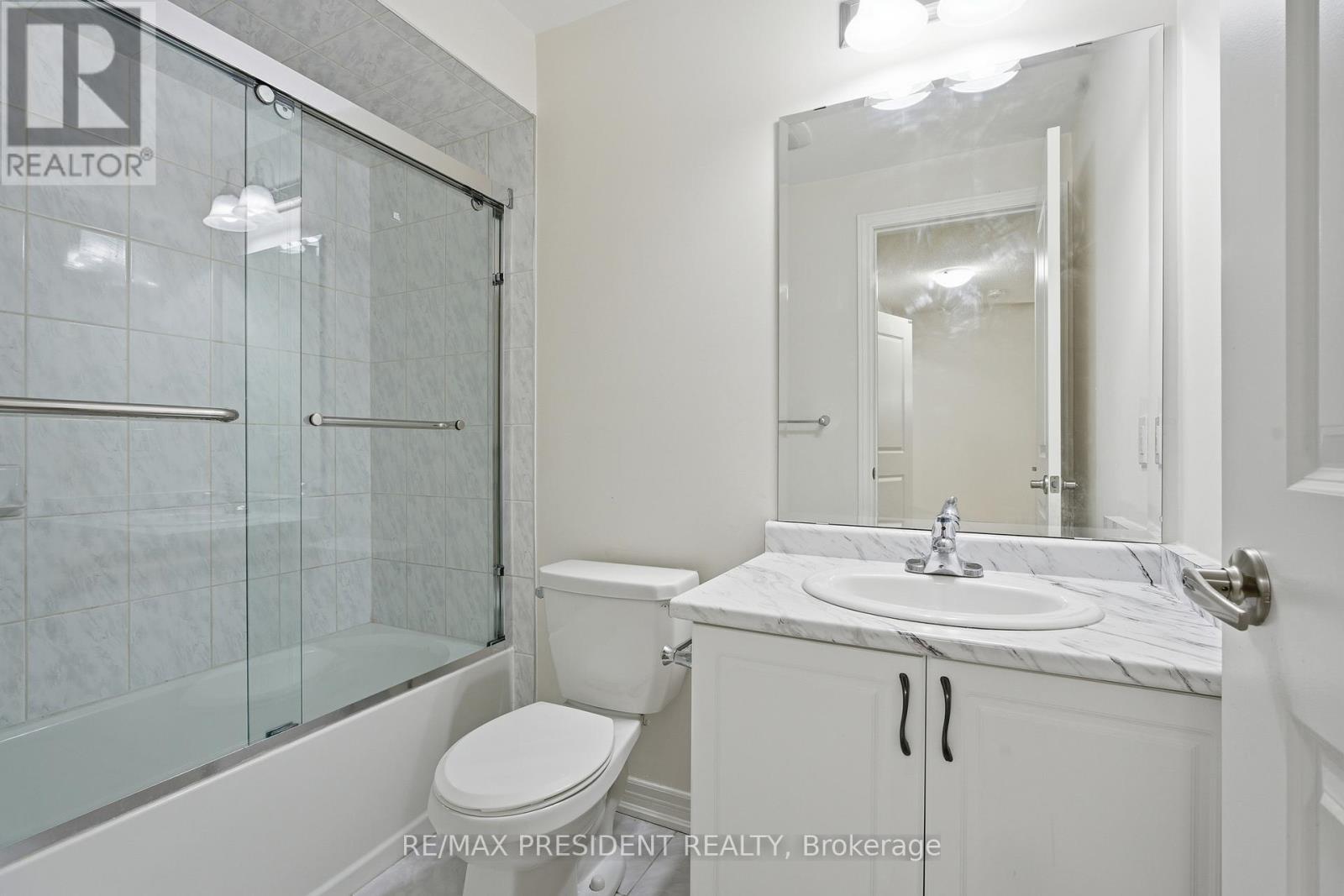 12 Beasley Grove, Hamilton, Ontario  L9G 3K9 - Photo 27 - X12671220