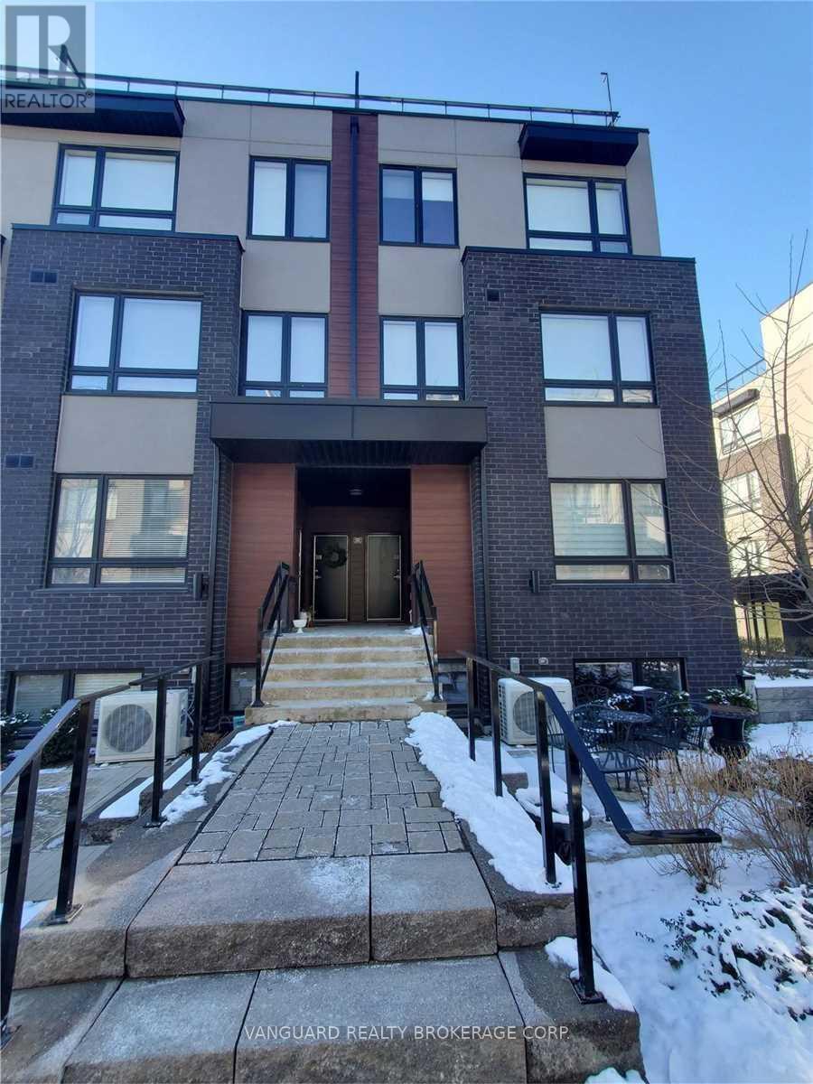 311 - 1110 Briar Hill Avenue, Toronto, Ontario  M6B 1M7 - Photo 2 - W12666310