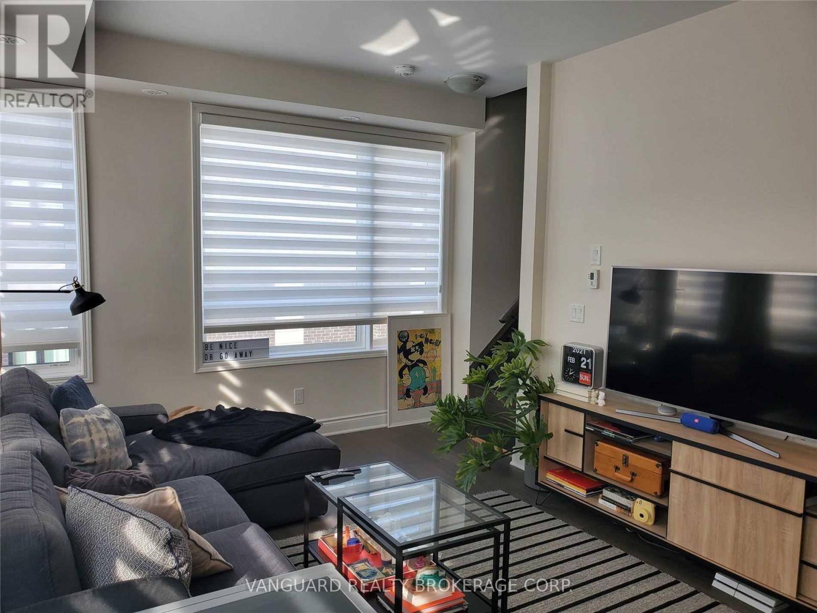 311 - 1110 Briar Hill Avenue, Toronto, Ontario  M6B 1M7 - Photo 6 - W12666310