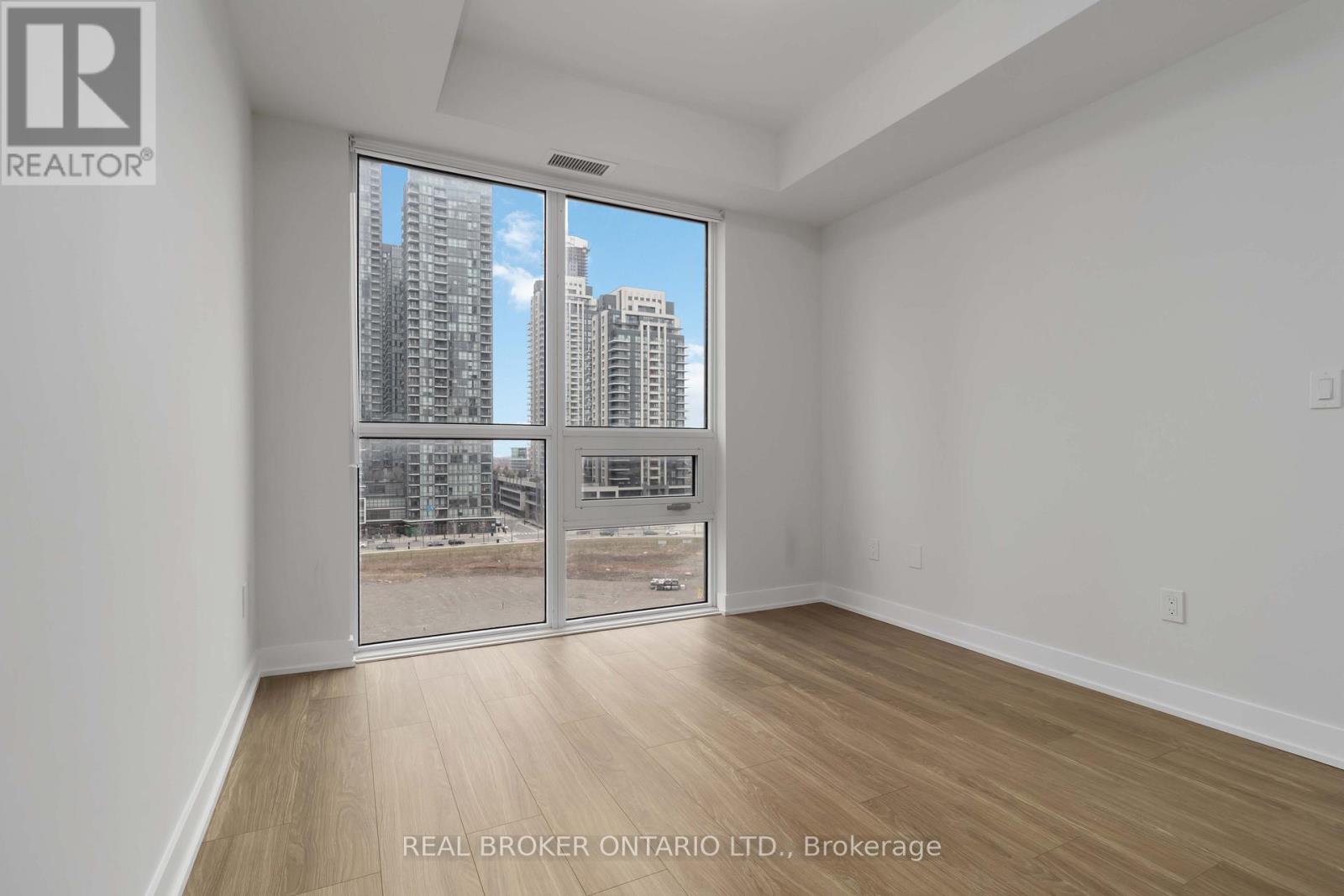 710 - 430 Square One Drive, Mississauga, Ontario  L5B 0L6 - Photo 17 - W12666460