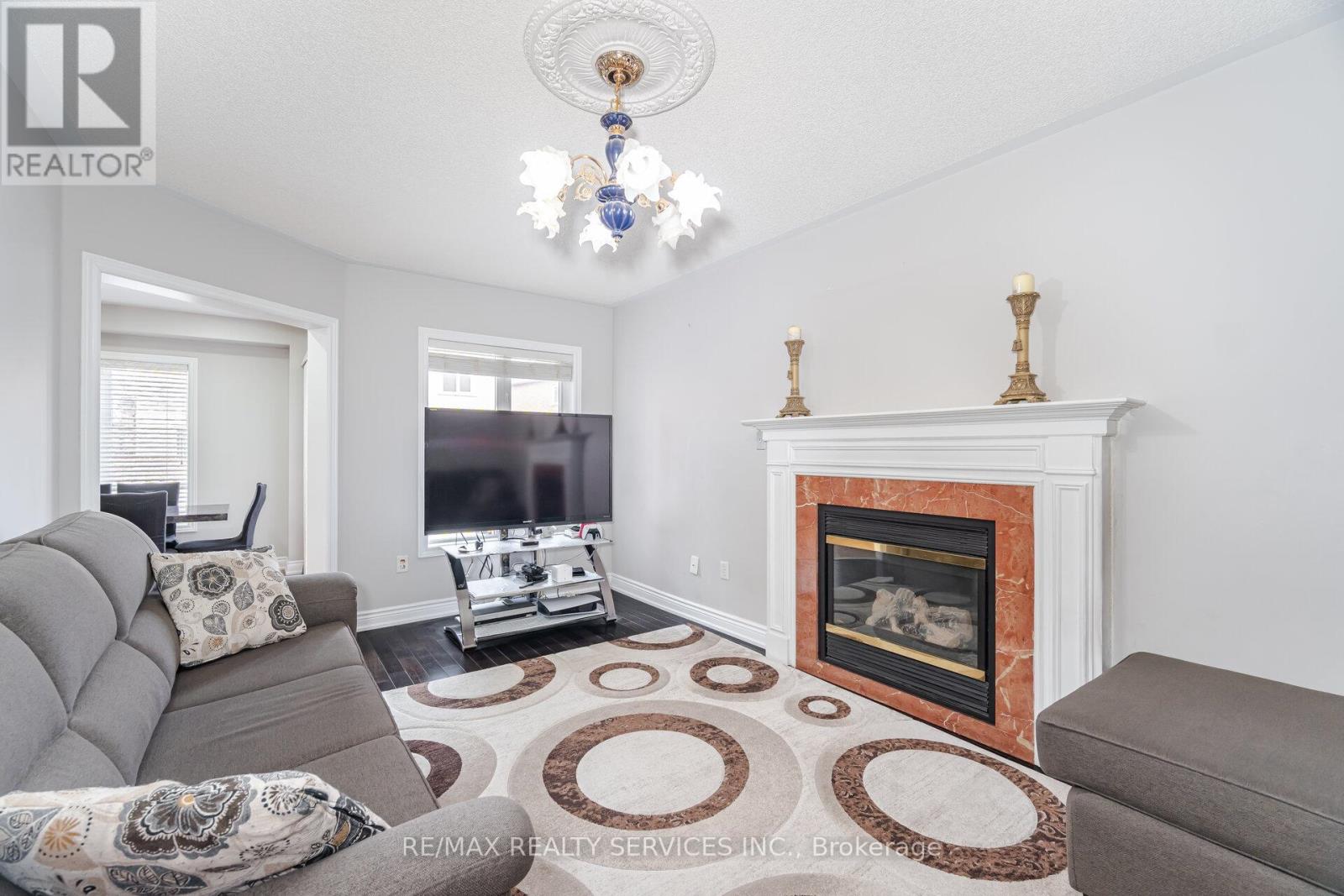39 Rattlesnake Road, Brampton, Ontario  L6R 3B9 - Photo 16 - W12671636