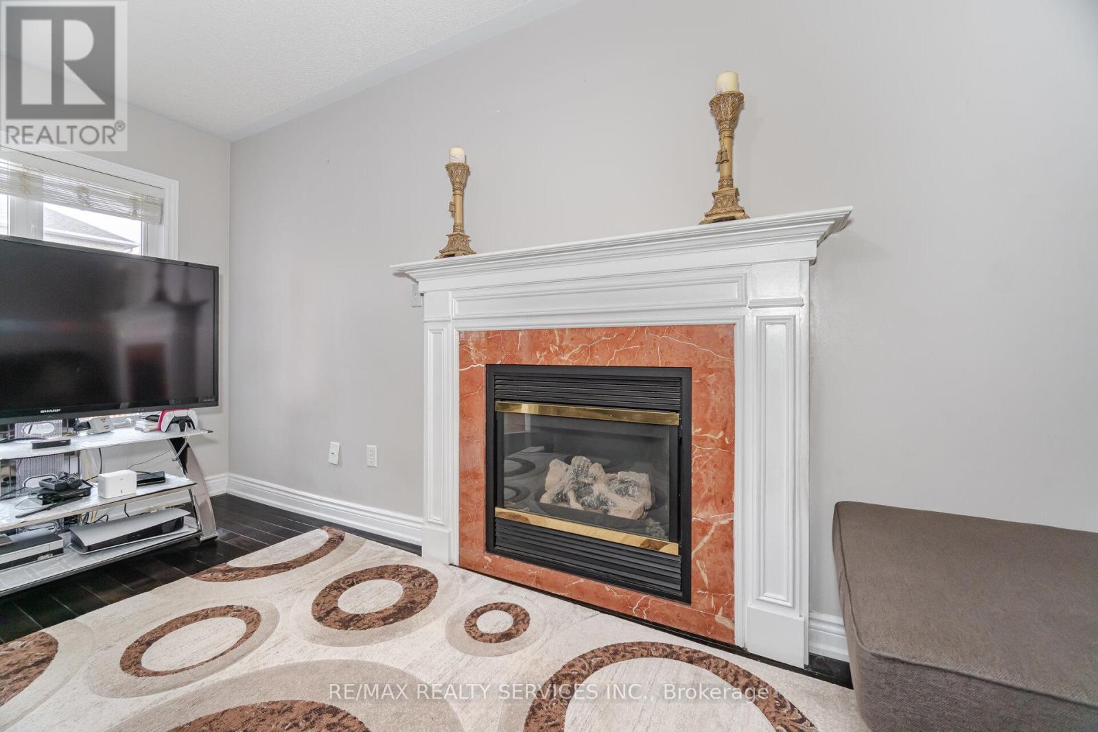 39 Rattlesnake Road, Brampton, Ontario  L6R 3B9 - Photo 17 - W12671636