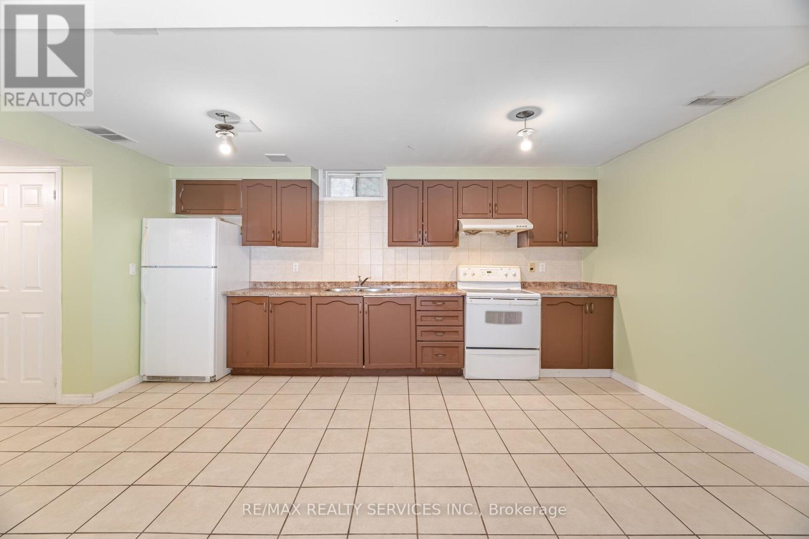 39 Rattlesnake Road, Brampton, Ontario  L6R 3B9 - Photo 38 - W12671636