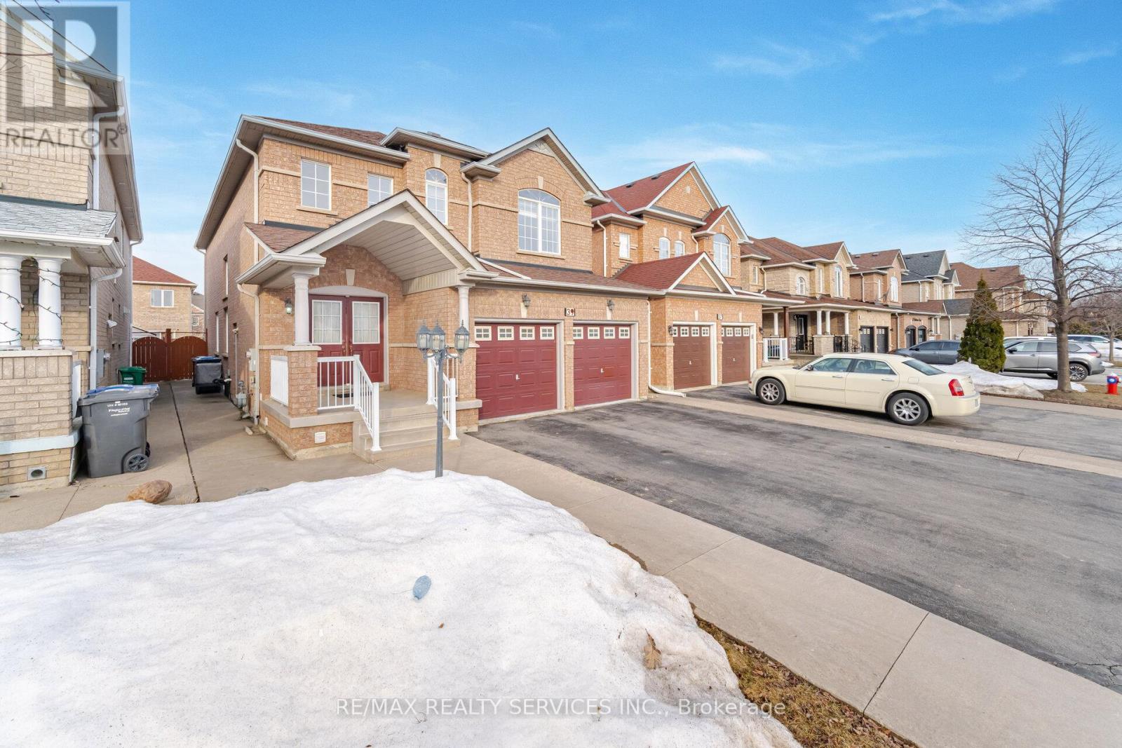 39 Rattlesnake Road, Brampton, Ontario  L6R 3B9 - Photo 48 - W12671636