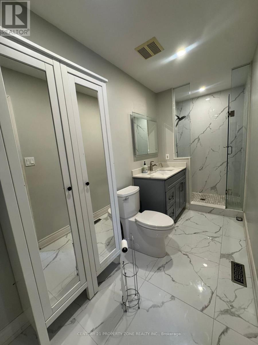 7695 Doverwood Drive, Mississauga, Ontario  L5N 8J1 - Photo 11 - W12671686