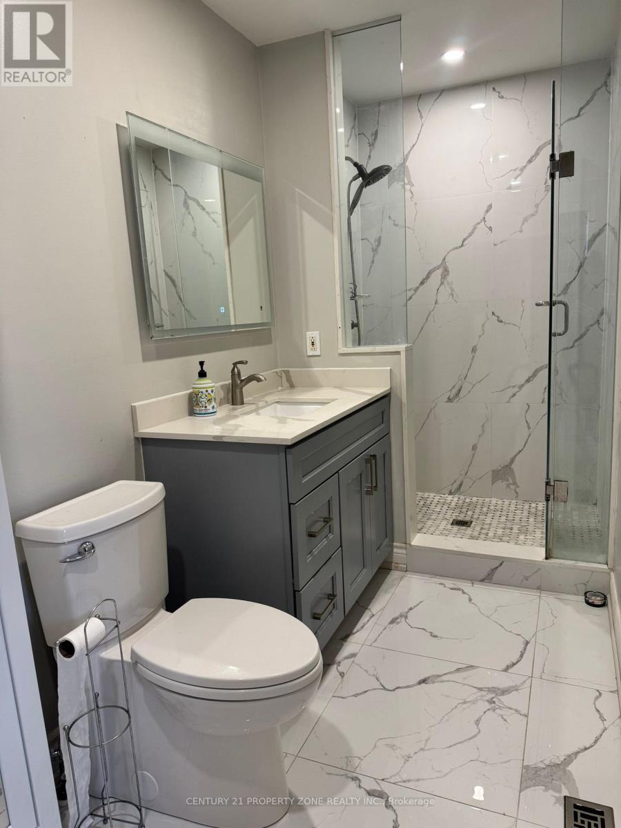 7695 Doverwood Drive, Mississauga, Ontario  L5N 8J1 - Photo 12 - W12671686