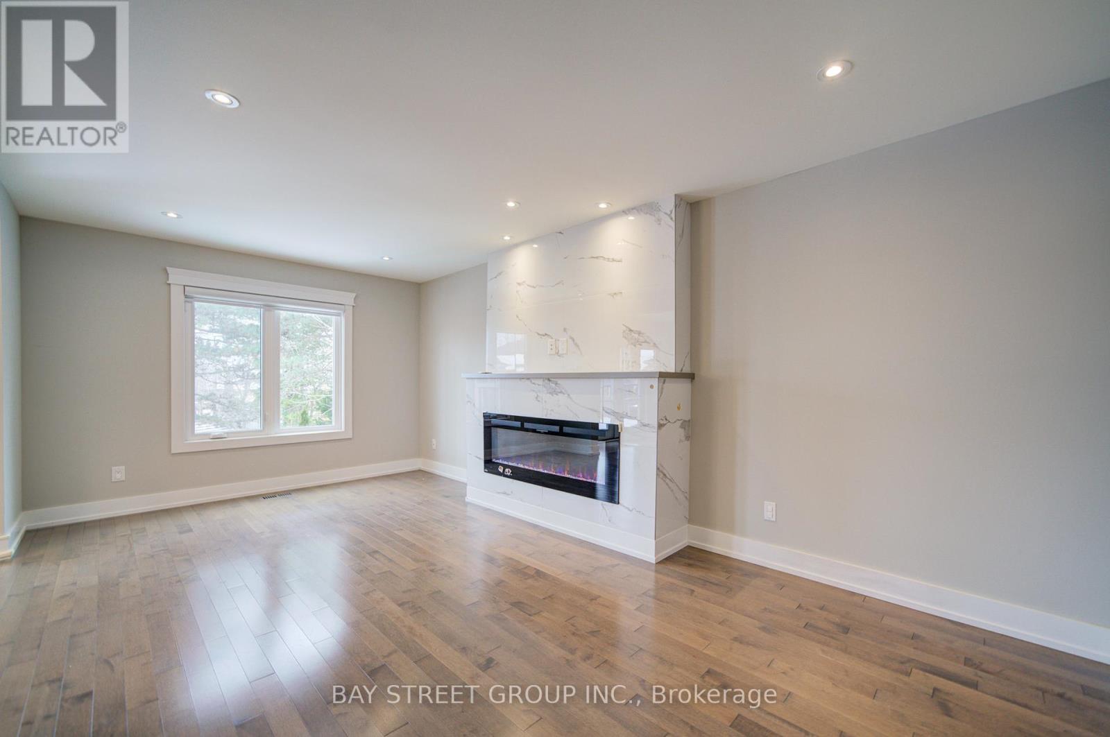 1271 Greenwood Crescent, Oakville, Ontario  L6J 6W3 - Photo 15 - W12671718