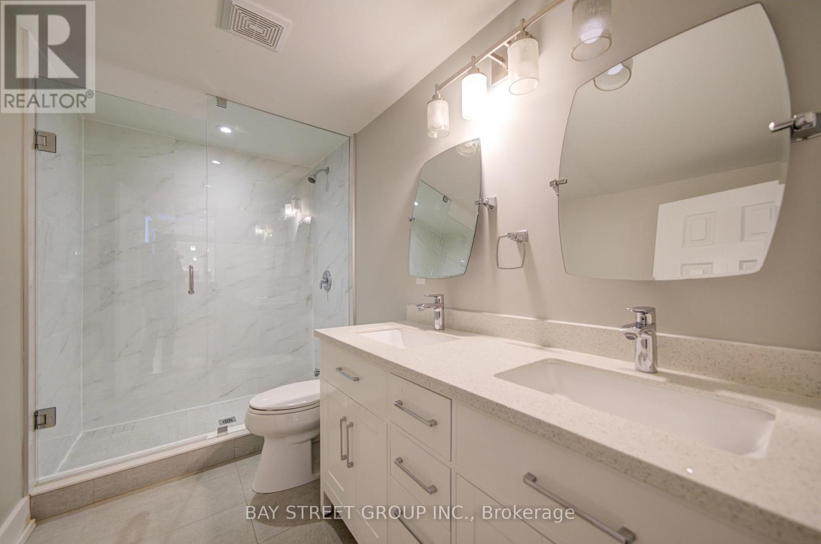 1271 Greenwood Crescent, Oakville, Ontario  L6J 6W3 - Photo 32 - W12671718