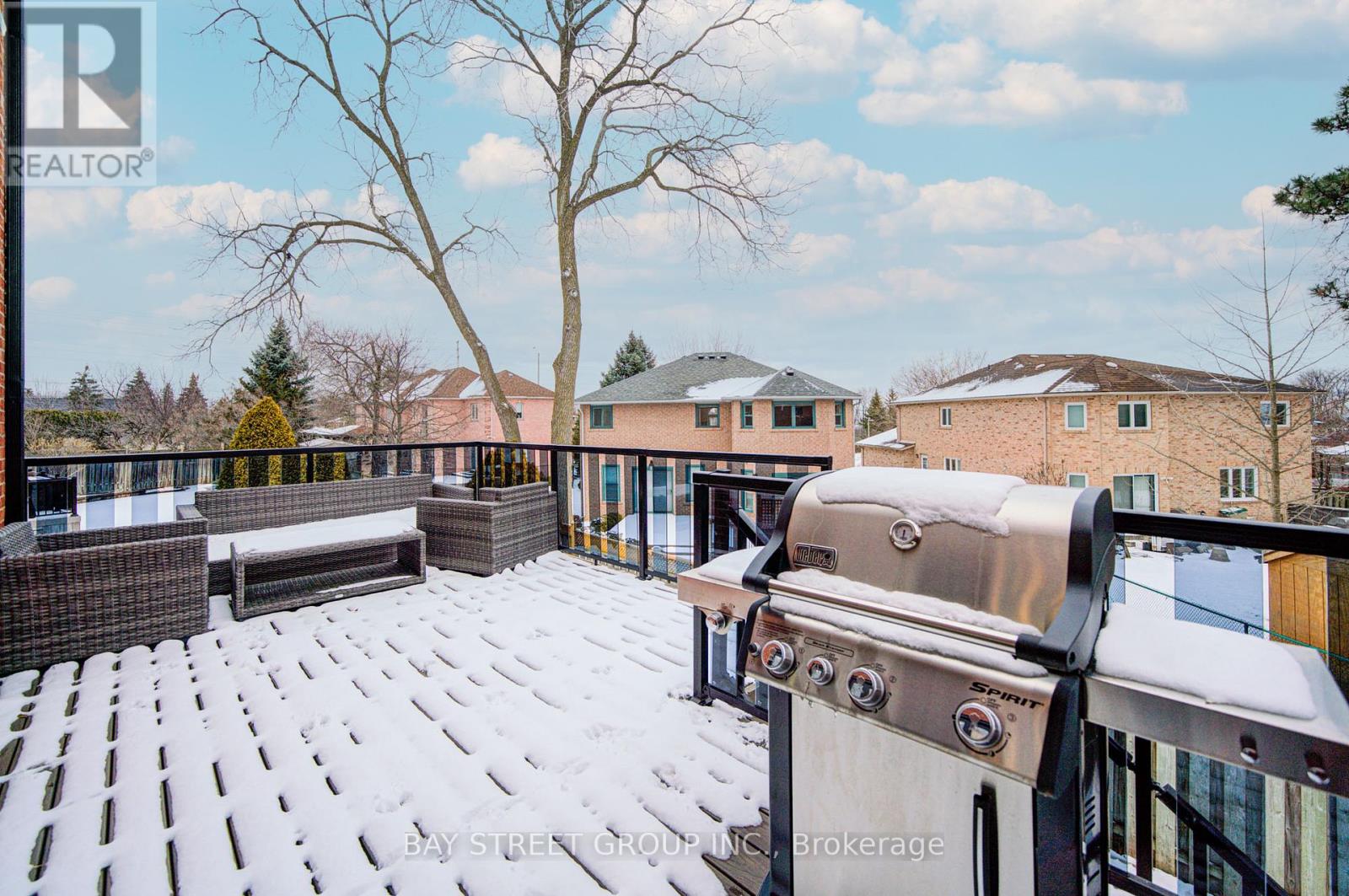 1271 Greenwood Crescent, Oakville, Ontario  L6J 6W3 - Photo 37 - W12671718