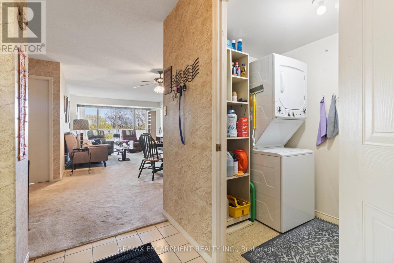 302 - 5070 Pinedale Avenue, Burlington, Ontario  L7L 5V6 - Photo 4 - W12671752