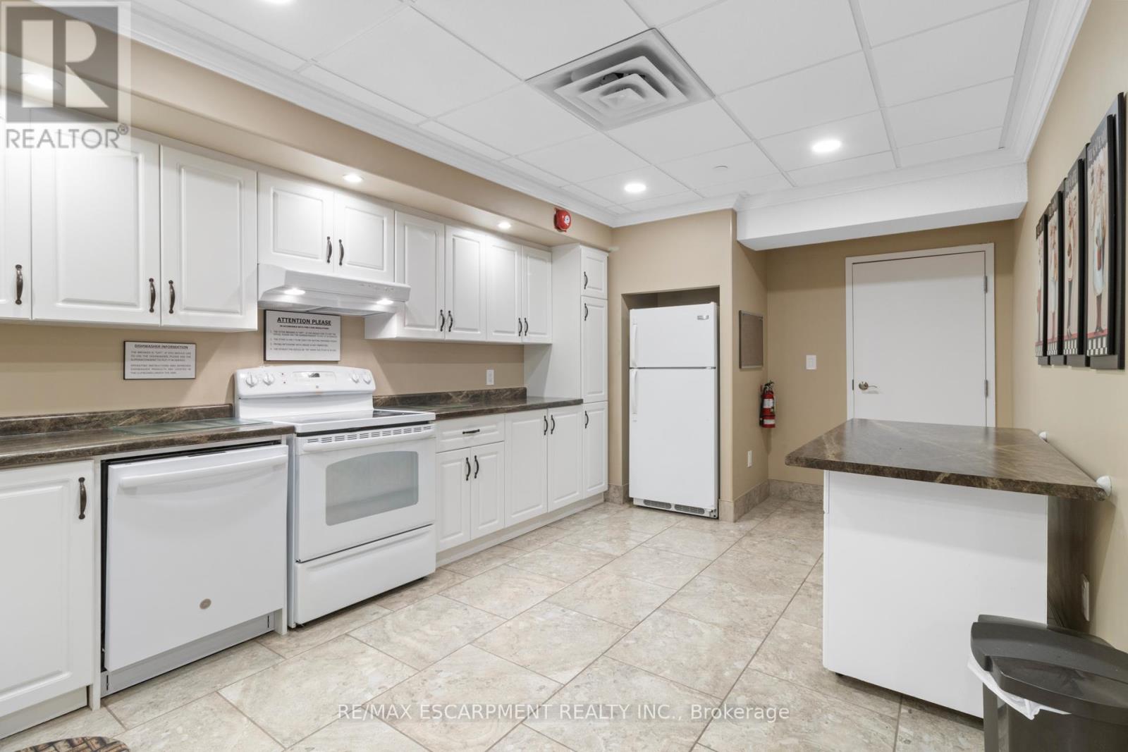 302 - 5070 Pinedale Avenue, Burlington, Ontario  L7L 5V6 - Photo 43 - W12671752