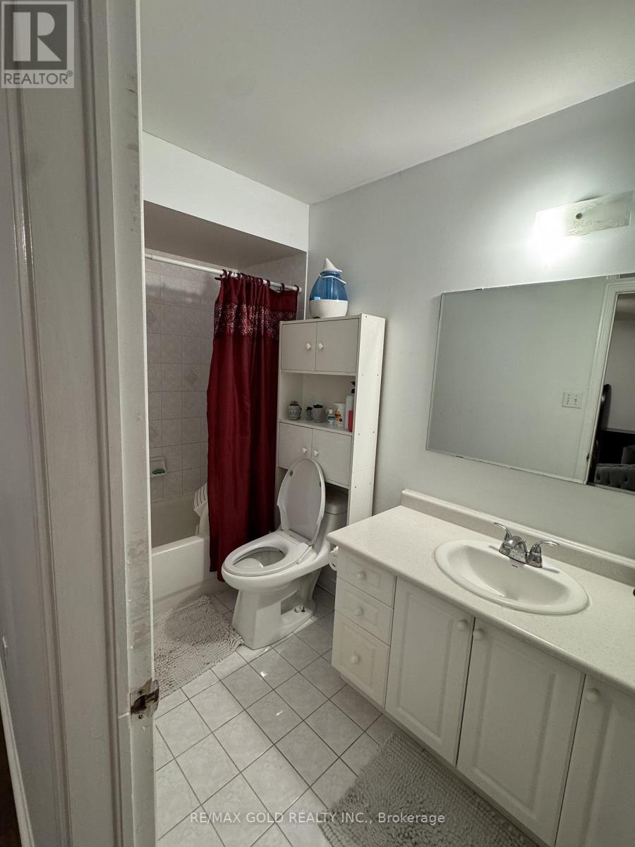 148 Sahara Trail, Brampton, Ontario  L6R 1P6 - Photo 12 - W12671754