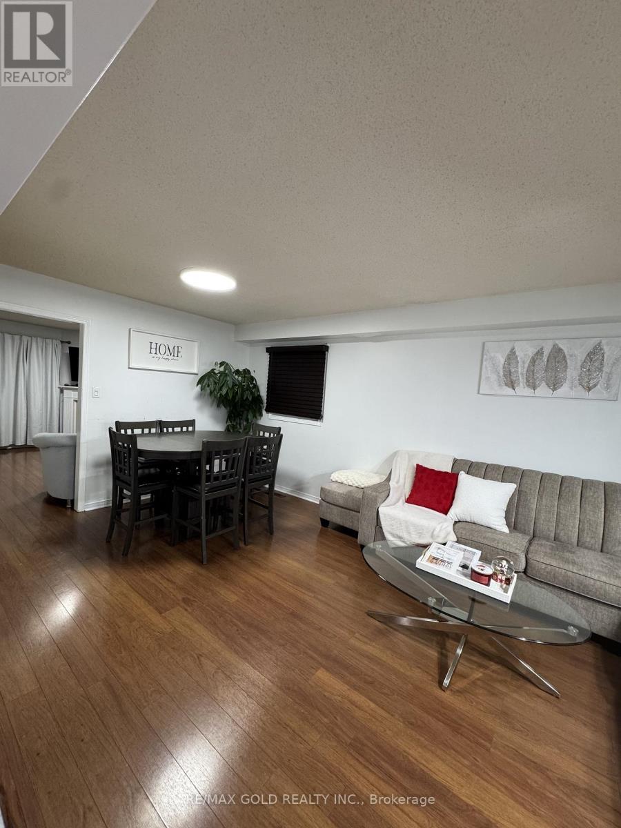 148 Sahara Trail, Brampton, Ontario  L6R 1P6 - Photo 4 - W12671754