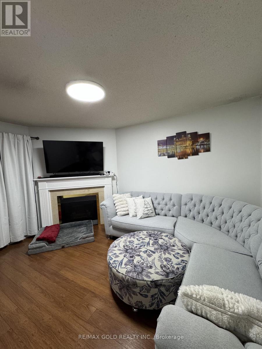 148 Sahara Trail, Brampton, Ontario  L6R 1P6 - Photo 8 - W12671754