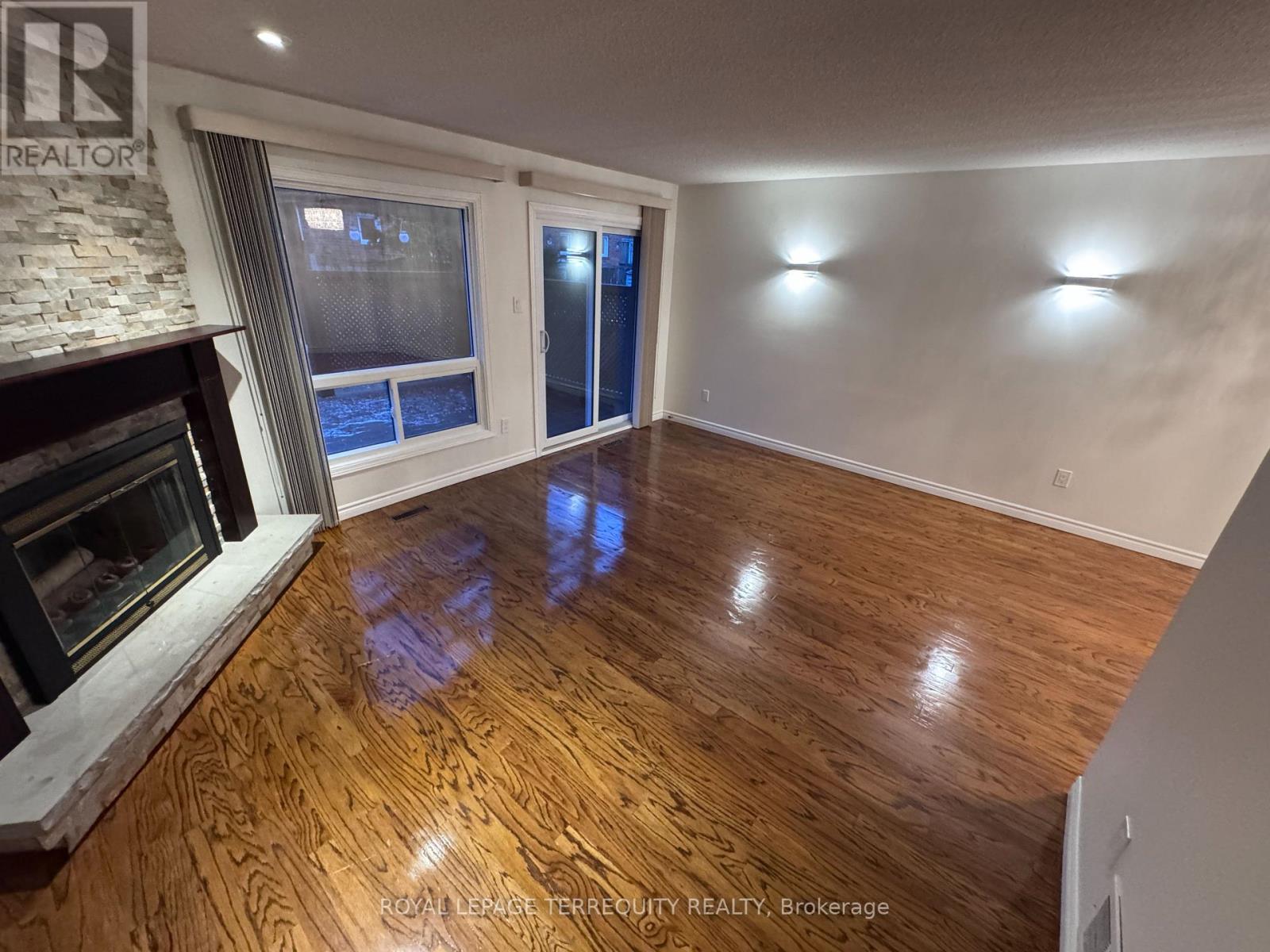 2239 SHIPWRIGHT ROAD, Oakville, Ontario