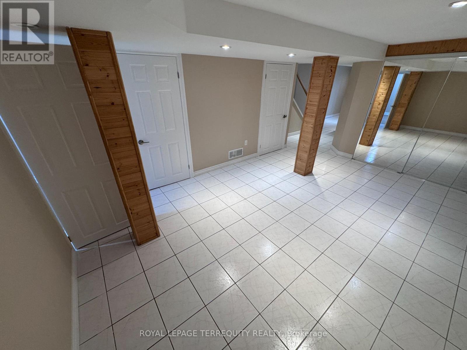 2239 Shipwright Road, Oakville, Ontario  L6M 3E2 - Photo 3 - W12671772