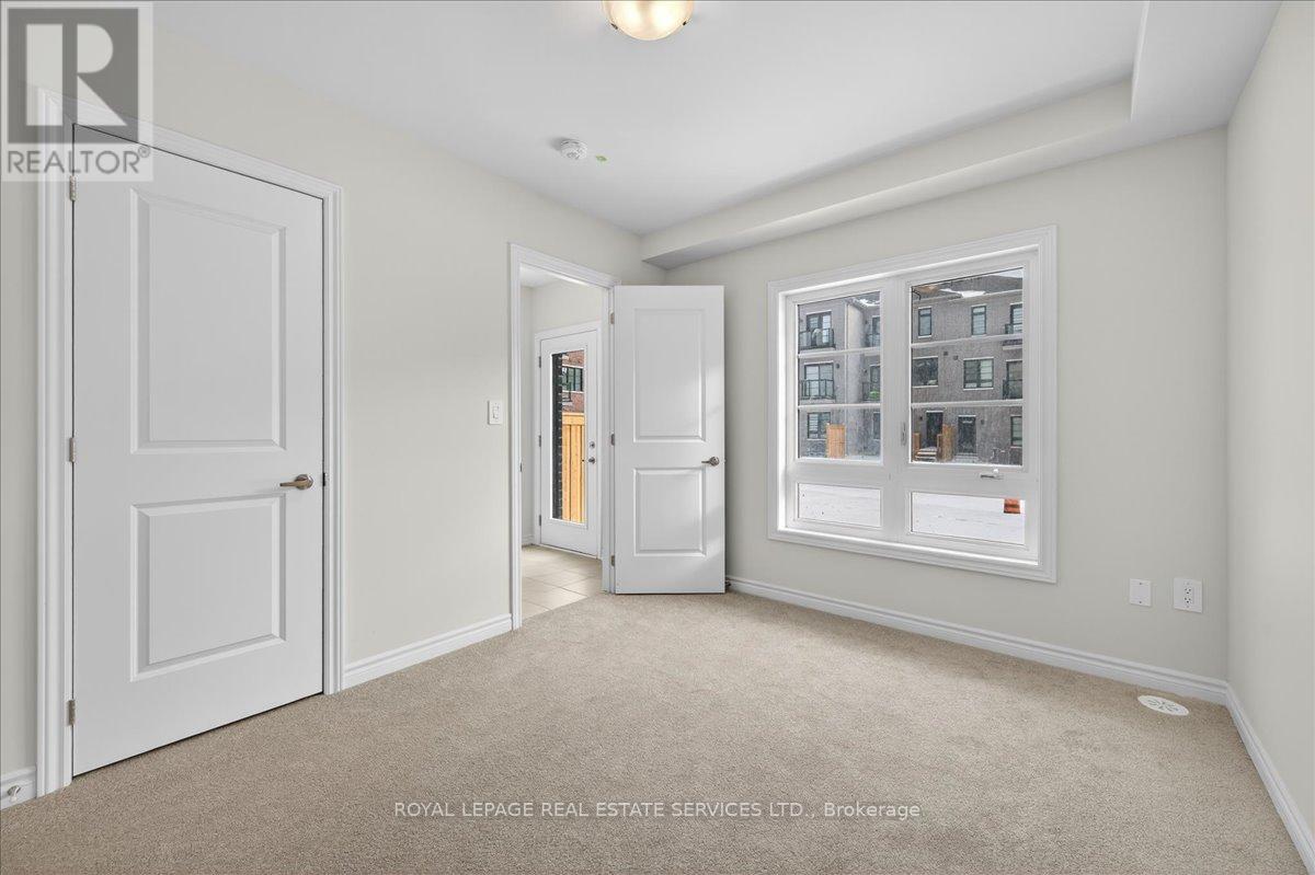 5946 Saigon Street, Mississauga, Ontario  L5V 0E9 - Photo 7 - W12671788