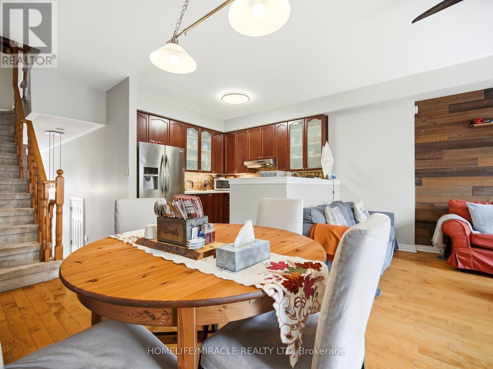 3 Purple Finch Court, Brampton, Ontario  L6X 5A3 - Photo 10 - W12671854