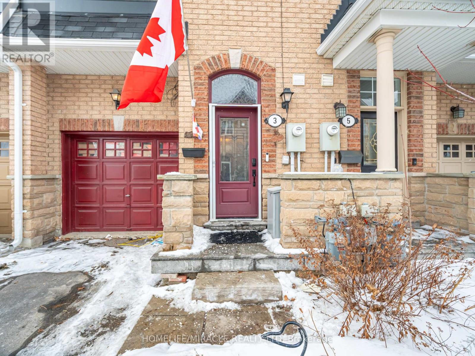 3 Purple Finch Court, Brampton, Ontario  L6X 5A3 - Photo 2 - W12671854