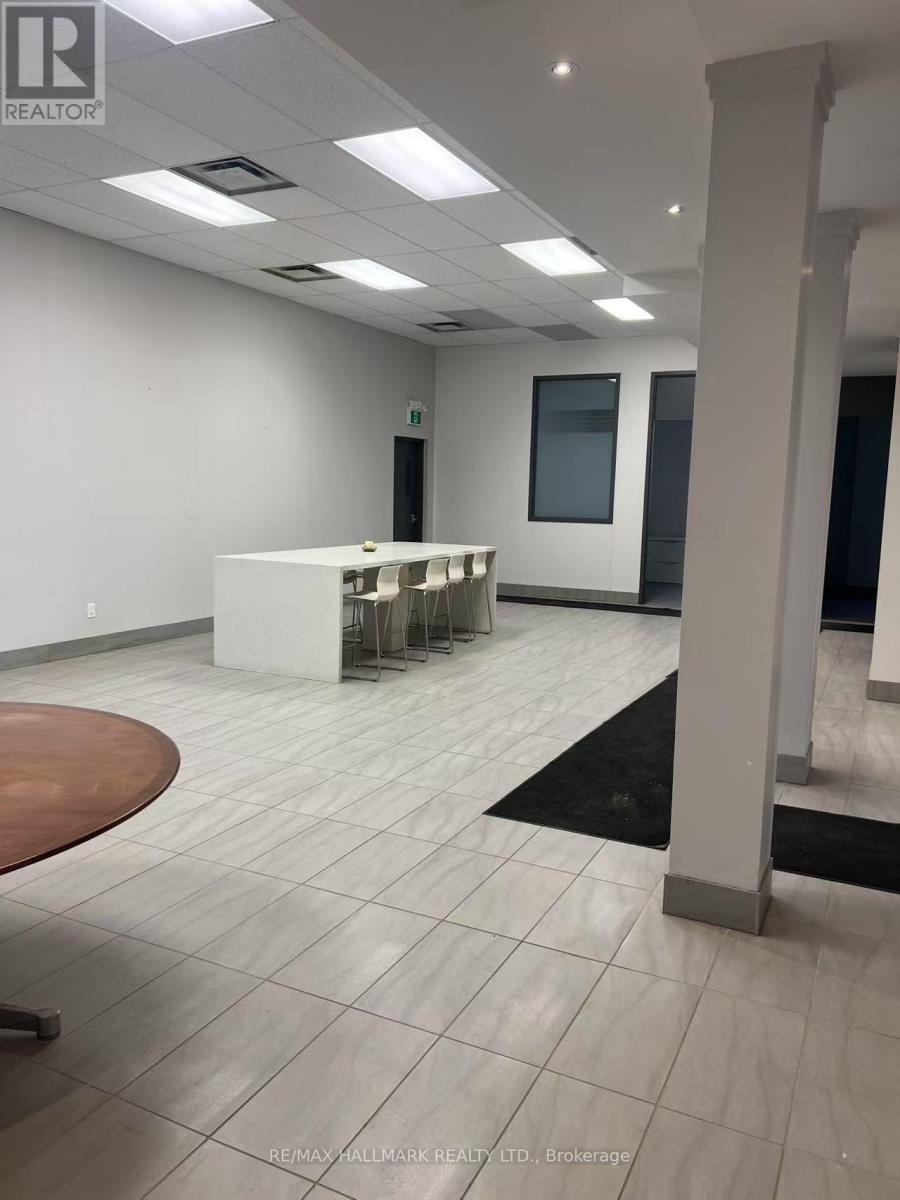 2a - 25 Vanley Crescent, Toronto, Ontario  M3J 2B7 - Photo 4 - W12671896