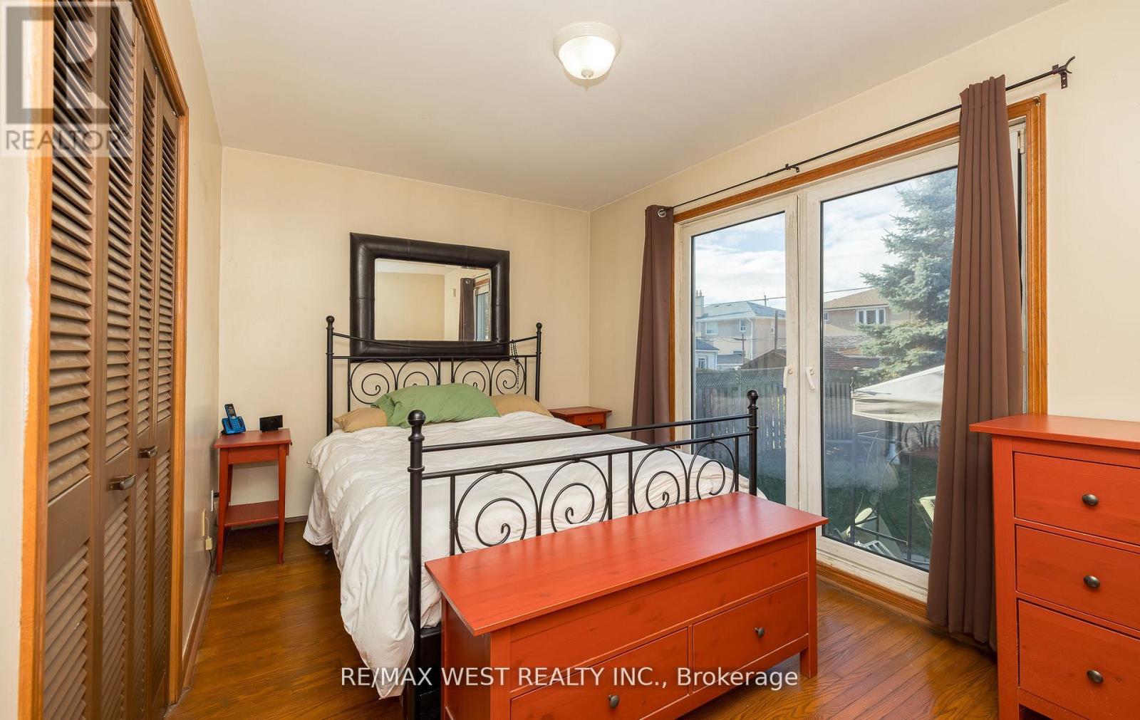 6 Lagos Road, Toronto, Ontario  M9N 4E4 - Photo 19 - W12671904