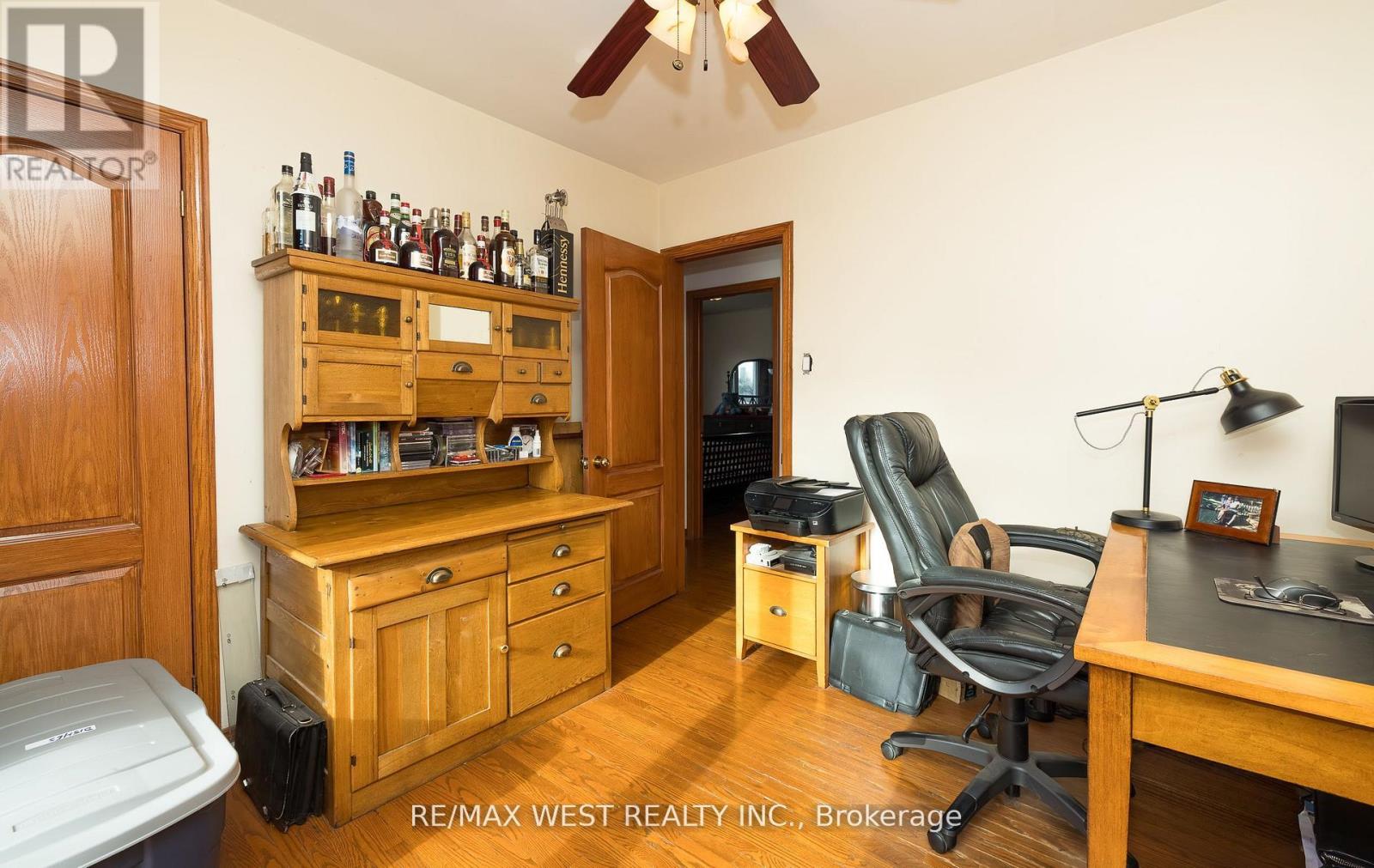 6 Lagos Road, Toronto, Ontario  M9N 4E4 - Photo 24 - W12671904