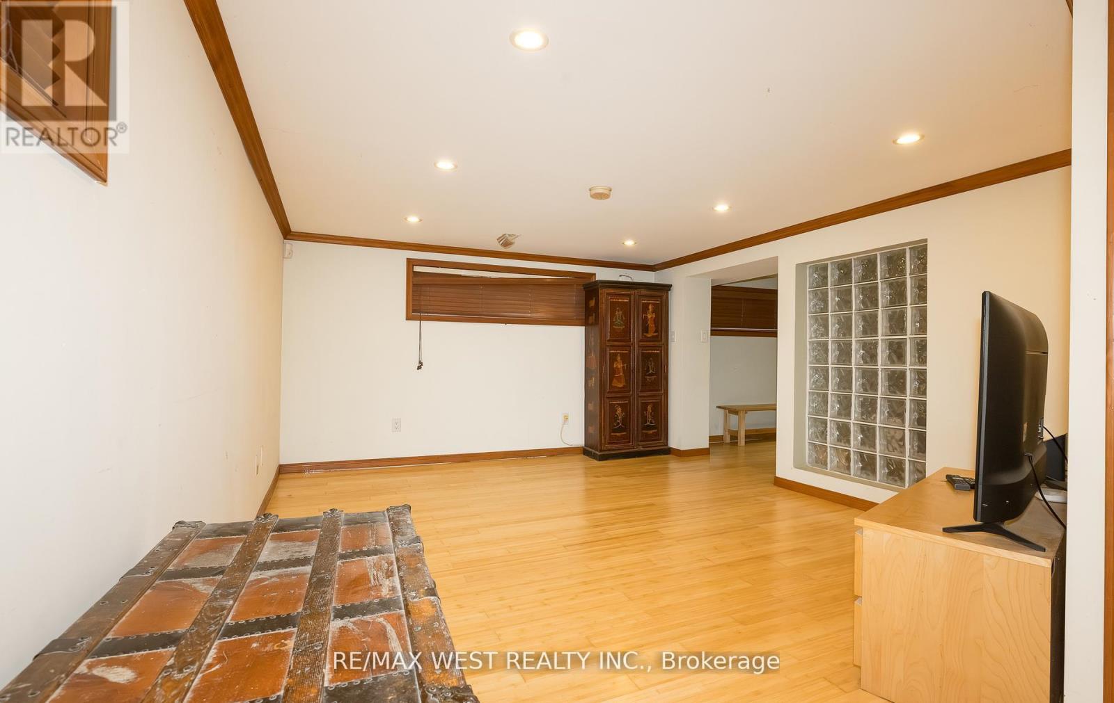 6 Lagos Road, Toronto, Ontario  M9N 4E4 - Photo 29 - W12671904