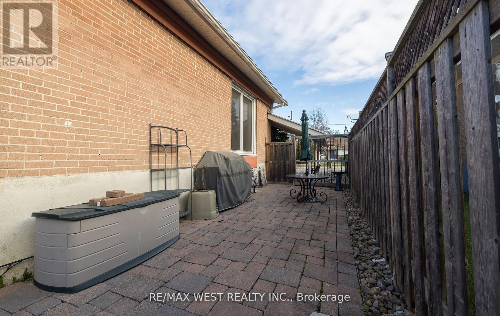 6 Lagos Road, Toronto, Ontario  M9N 4E4 - Photo 37 - W12671904