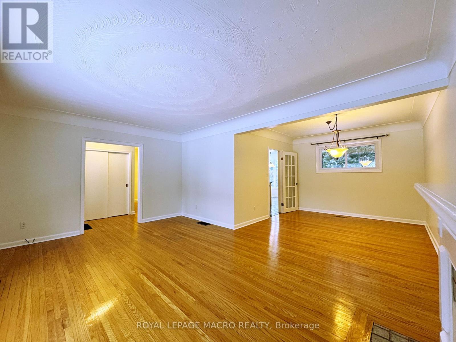 646 Iroquois Avenue, Hamilton, Ontario  L9G 3B4 - Photo 13 - X12671618