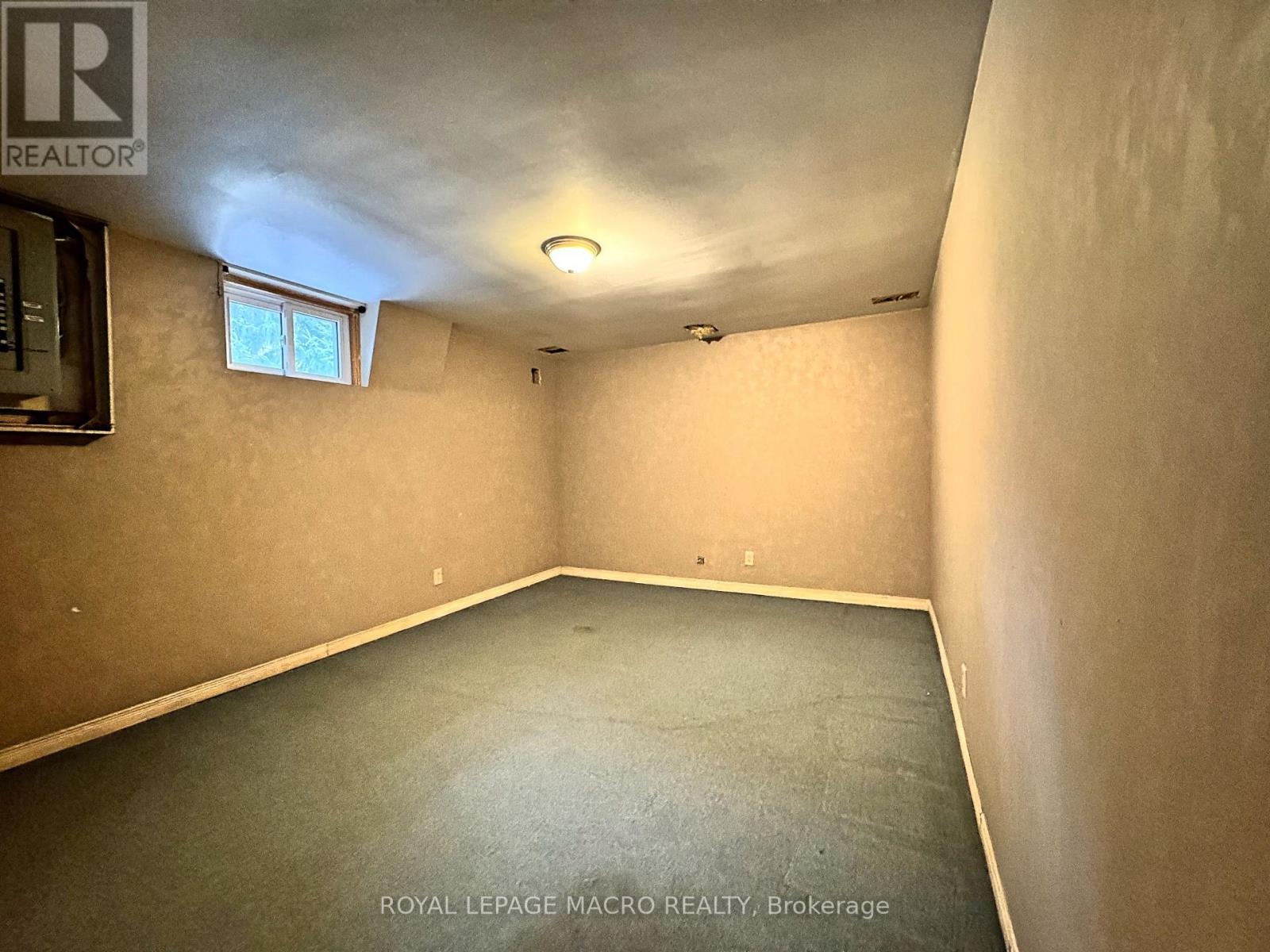 646 Iroquois Avenue, Hamilton, Ontario  L9G 3B4 - Photo 27 - X12671618