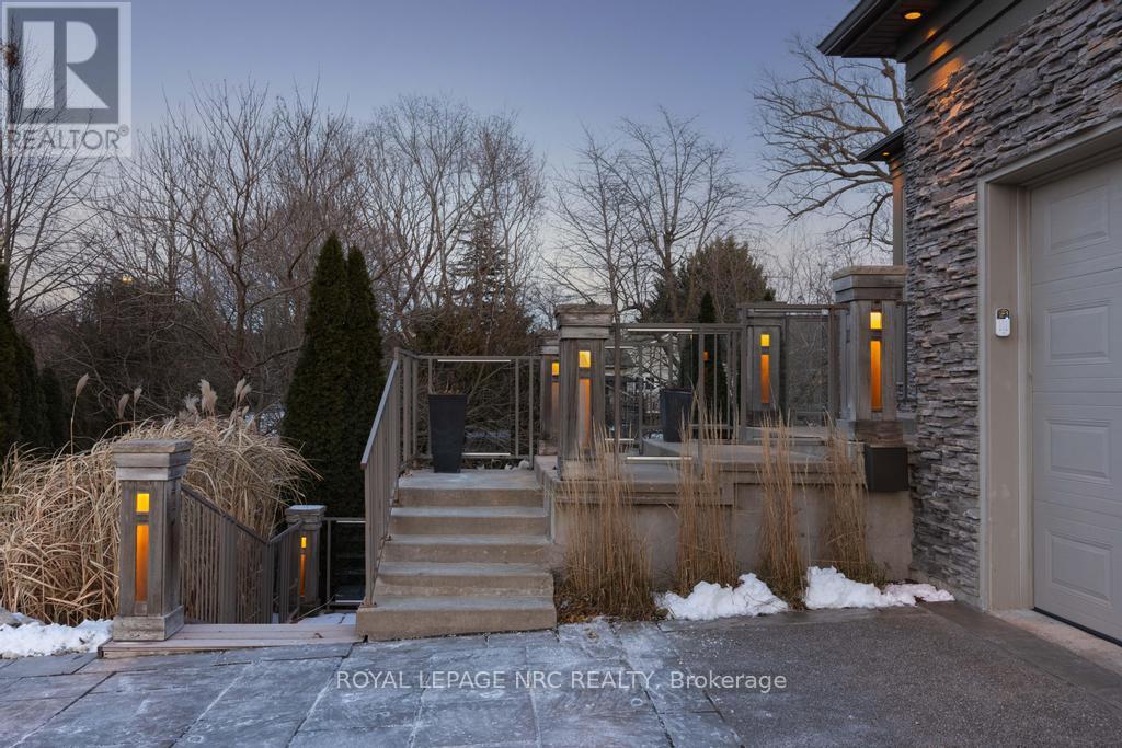 164a Lakeshore Road, St. Catharines, Ontario  L2N 2V1 - Photo 4 - X12671648