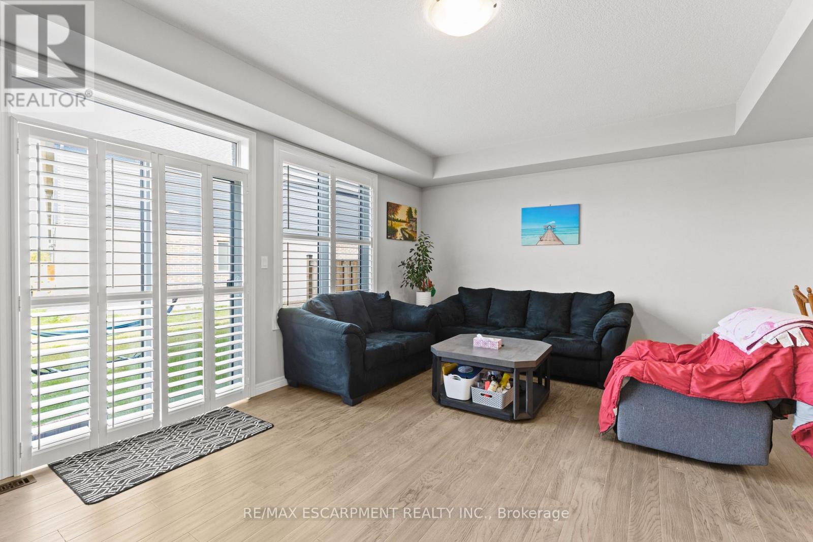 23 Zoe Lane, Hamilton, Ontario  L0R 1C0 - Photo 14 - X12671656