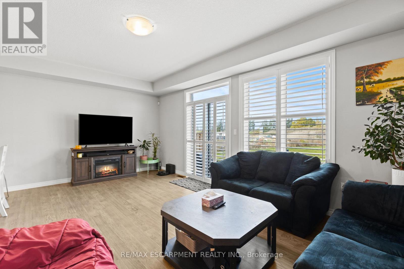 23 Zoe Lane, Hamilton, Ontario  L0R 1C0 - Photo 15 - X12671656