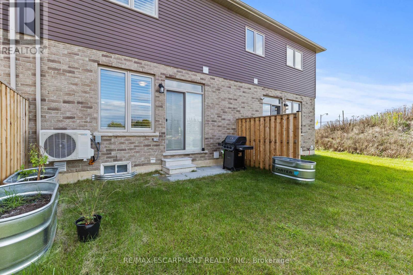23 Zoe Lane, Hamilton, Ontario  L0R 1C0 - Photo 43 - X12671656