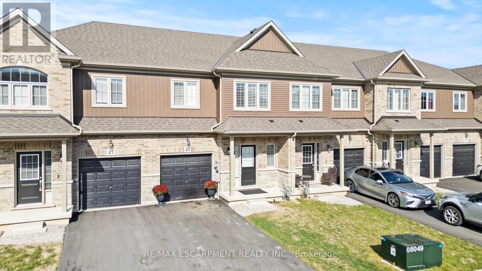 23 Zoe Lane, Hamilton, Ontario  L0R 1C0 - Photo 6 - X12671656