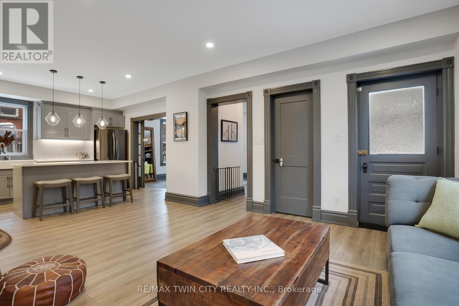 854 Queenston Road, Cambridge, Ontario  N3H 3K5 - Photo 11 - X12671698