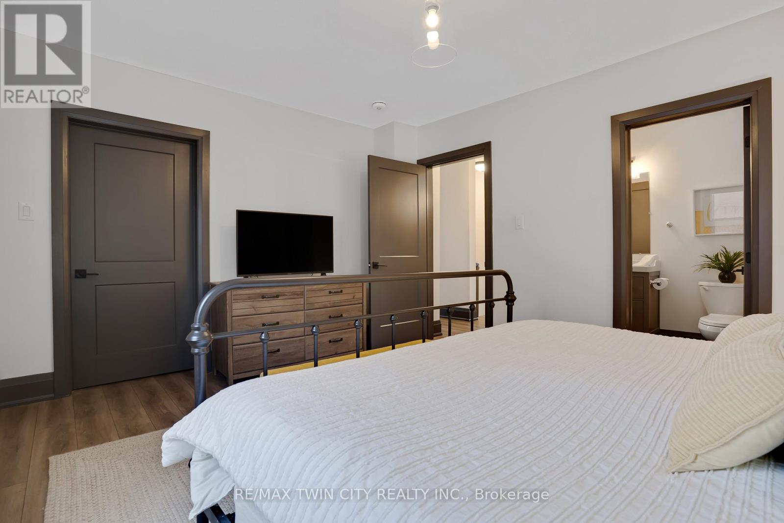 854 Queenston Road, Cambridge, Ontario  N3H 3K5 - Photo 21 - X12671698