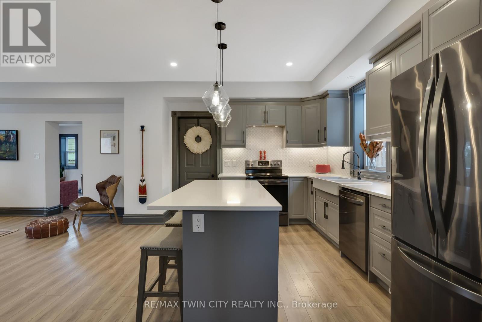 854 Queenston Road, Cambridge, Ontario  N3H 3K5 - Photo 9 - X12671698