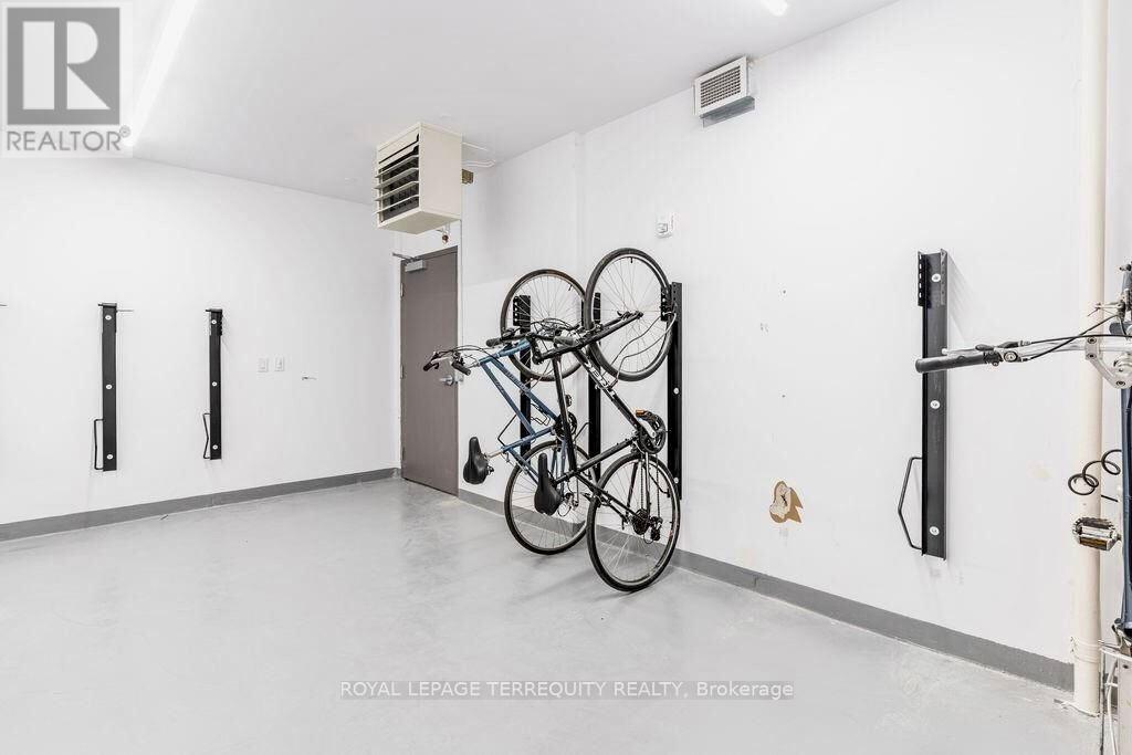 104 - 81 Robinson Street, Hamilton, Ontario  L8P 0C2 - Photo 15 - X12671726