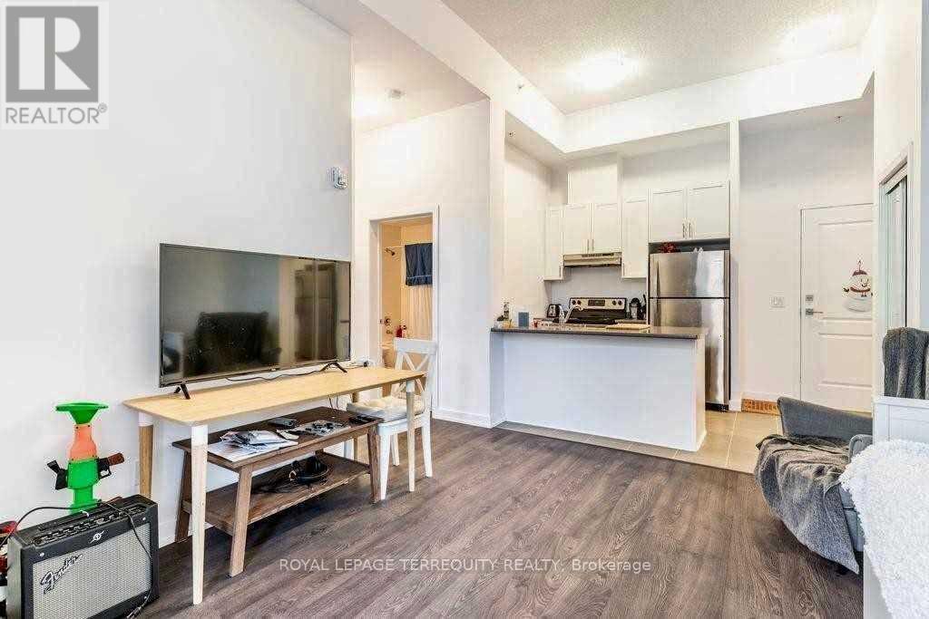 104 - 81 Robinson Street, Hamilton, Ontario  L8P 0C2 - Photo 3 - X12671726