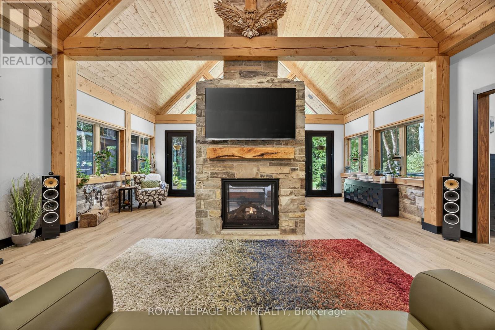 1031 Xavier Street, Gravenhurst, Ontario  P0E 1G0 - Photo 14 - X12668488